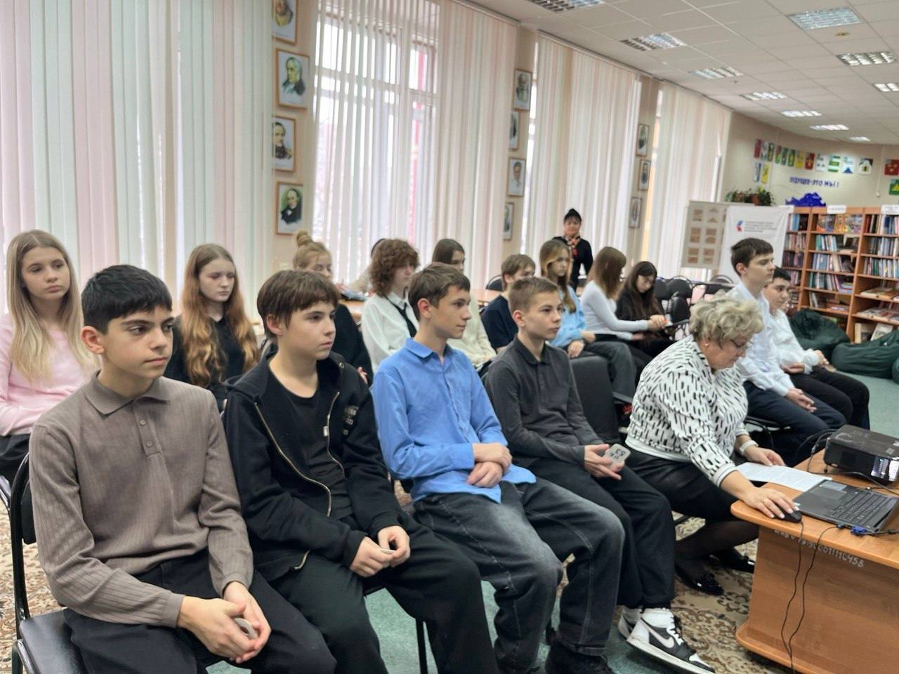 Разговоры о важном. День Конституции - одна из значимых дат Российского государства Разговоры о важном. День Конституции - одна из значимых дат Российского государства