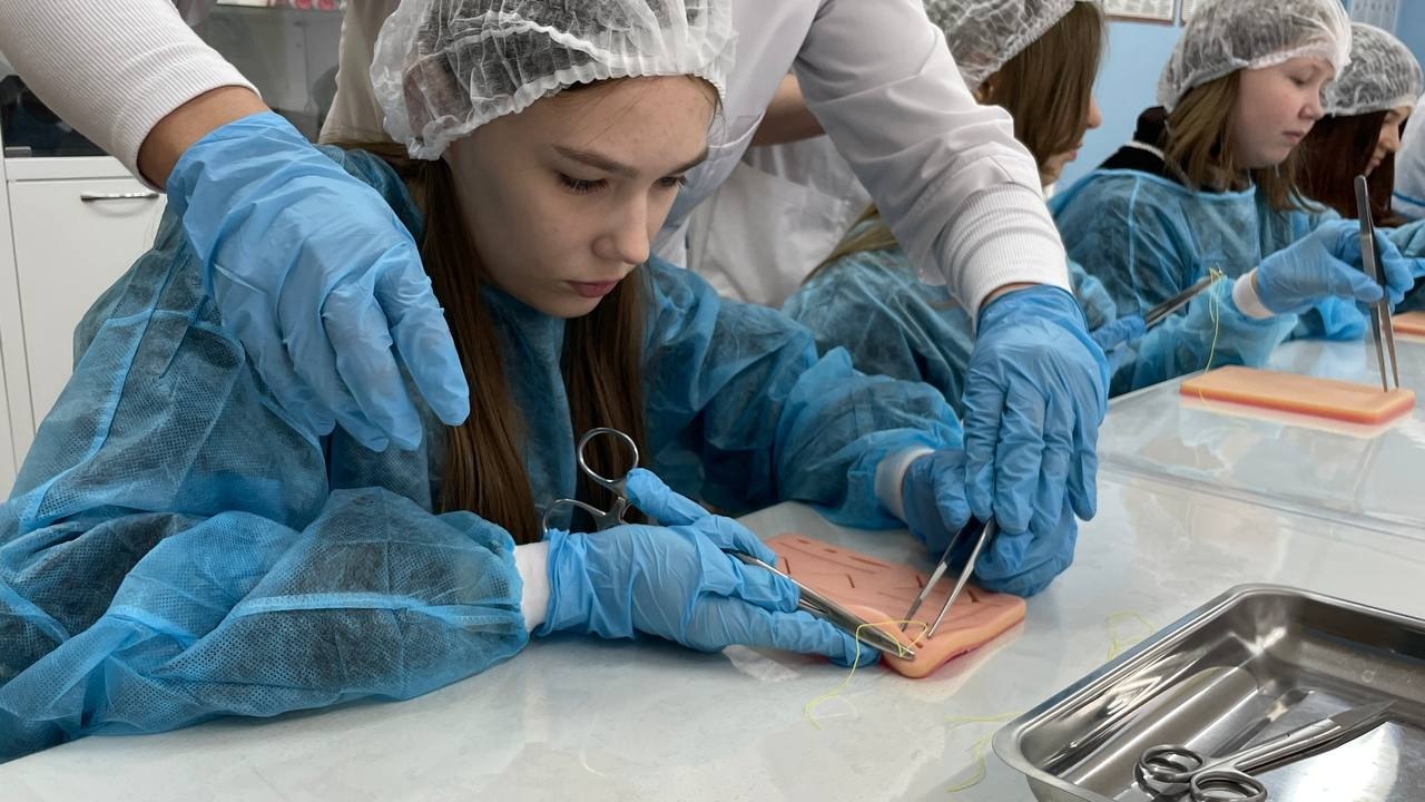 В Бирючанском техникуме прошли профпробы для школьников В Бирючанском техникуме прошли профпробы для школьников