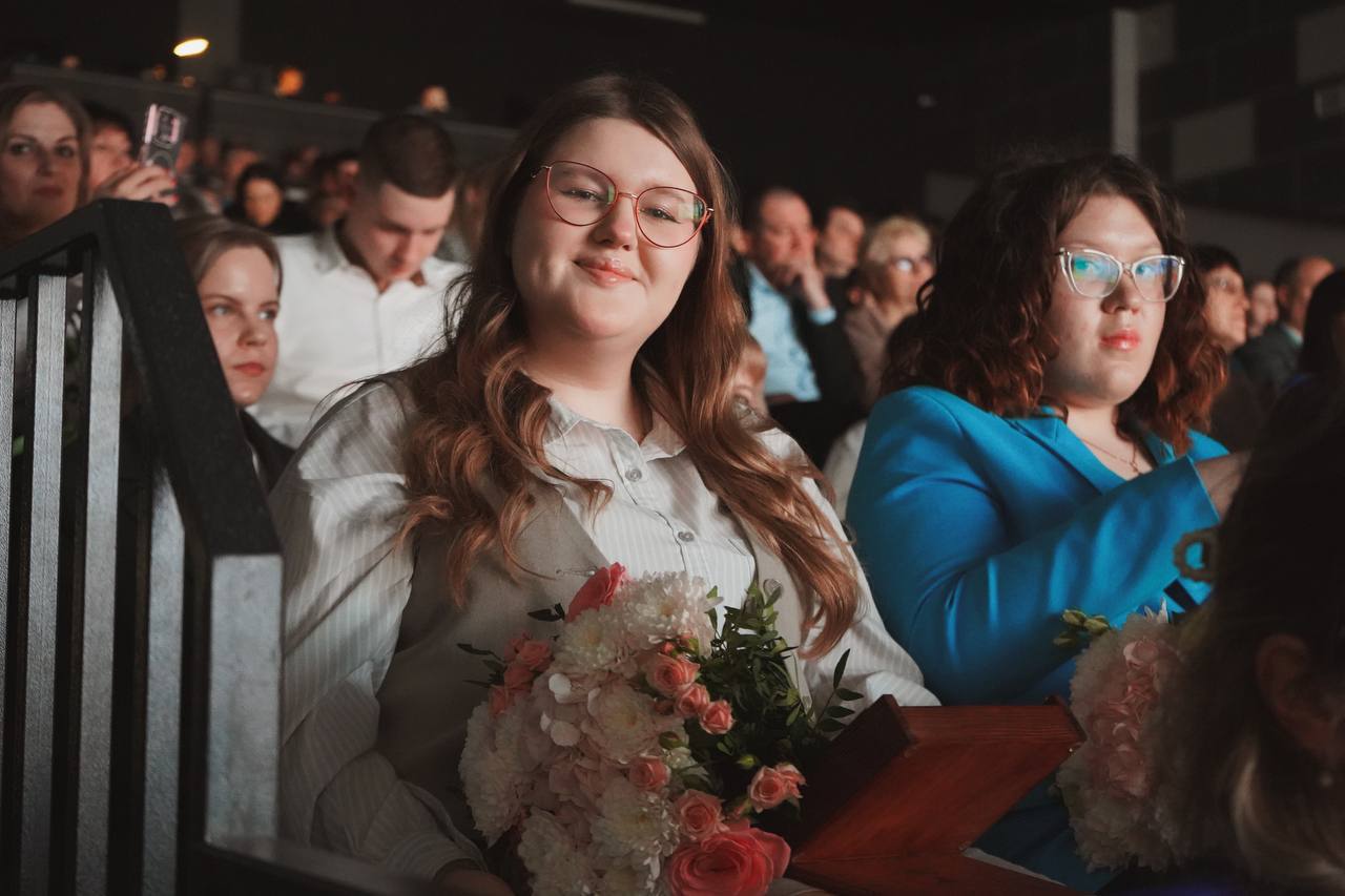 Их выбор — помогать!. В Белгороде прошла торжественная церемония награждения почётными знаками «Доброволец Белгородчины» и «Юный доброволец Белгородчины» Их выбор — помогать!. В Белгороде прошла торжественная церемония награждения почётными знаками «Доброволец Белгородчины» и «Юный доброволец Белгородчины»