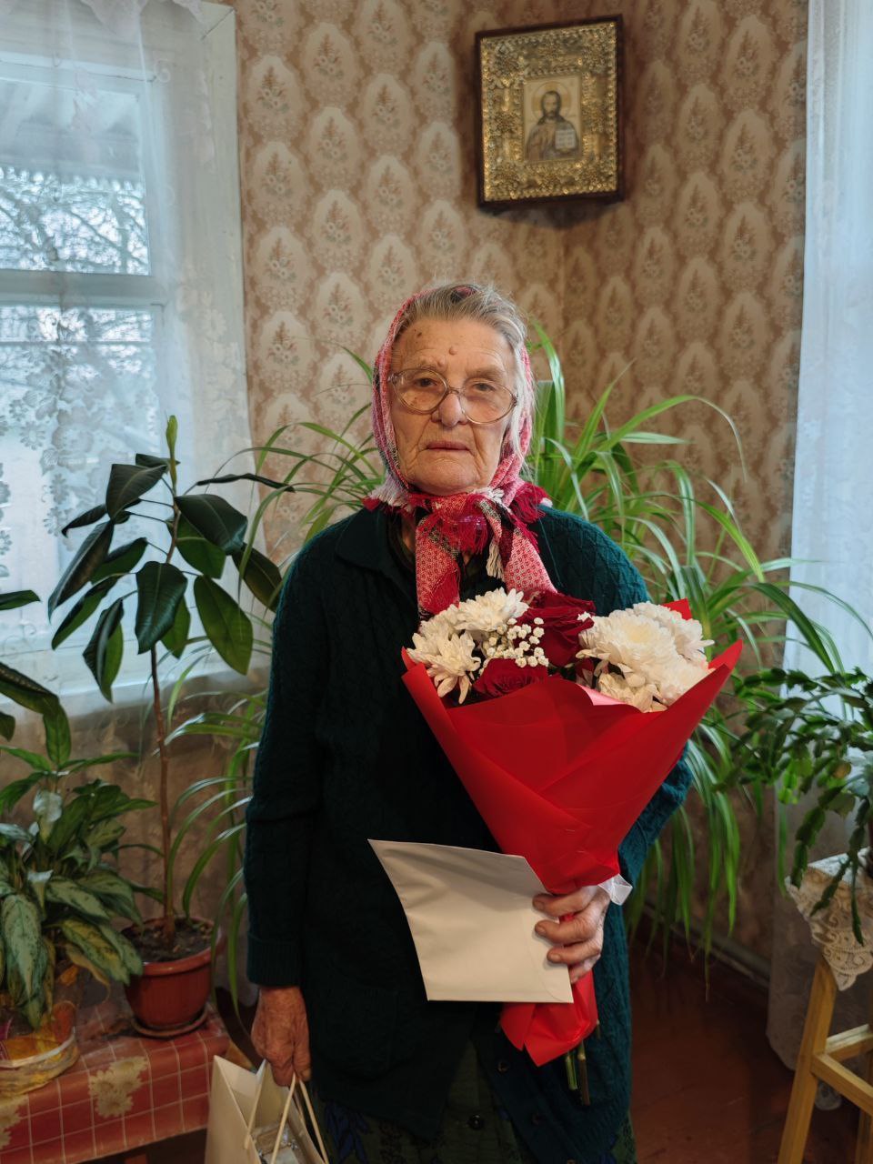 Сегодня, особенную дату — 95-летний юбилей отмечает Александра Васильевна Шляхова из села Пушкарное! Сегодня, особенную дату — 95-летний юбилей отмечает Александра Васильевна Шляхова из села Пушкарное!