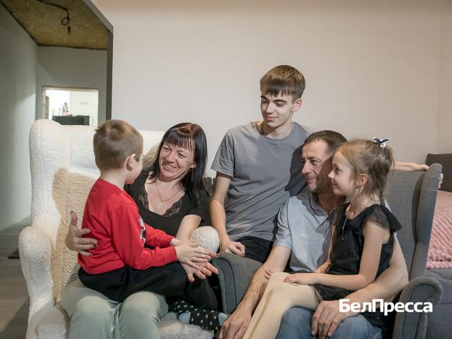 «Нам в России жить очень нравится» «Нам в России жить очень нравится»