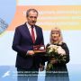 Людмила Микус награждена почётным знаком «Доброволец Белгородчины»