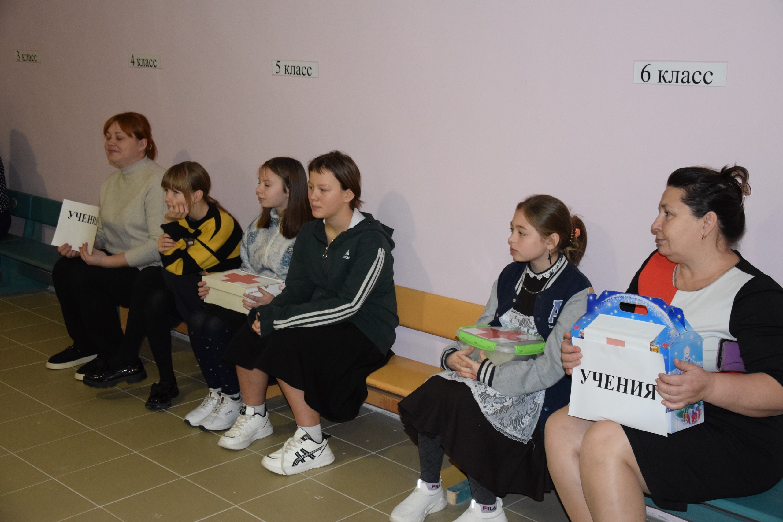 В Солонцинской средней школе и детском саду прошла очередная тренировка на случай угрозы БПЛА или РО В Солонцинской средней школе и детском саду прошла очередная тренировка на случай угрозы БПЛА или РО