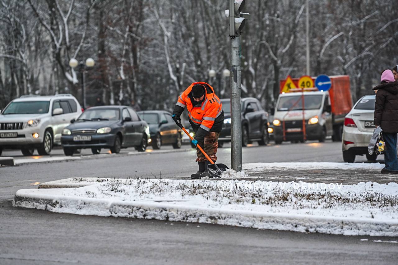 Валентин Демидов: С раннего утра на улицах города 768 человек и 153 единиц техники Валентин Демидов: С раннего утра на улицах города 768 человек и 153 единиц техники