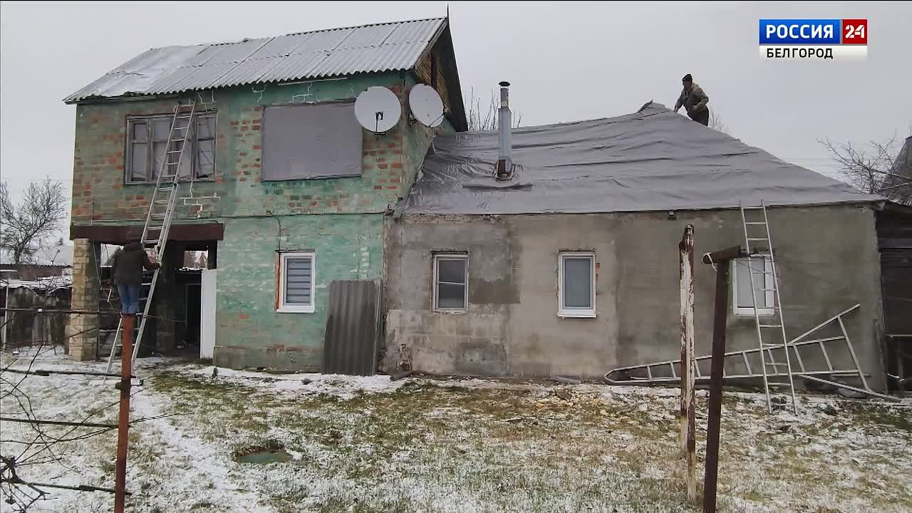 123Украинский дрон метил в окно этого жилого дома в Шебекино, но попал в стену