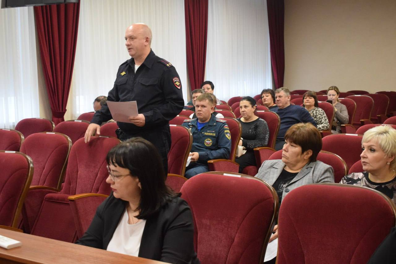 Игорь Щепин: Сегодня провёл заседание антитеррористической комиссии нашего округа Игорь Щепин: Сегодня провёл заседание антитеррористической комиссии нашего округа