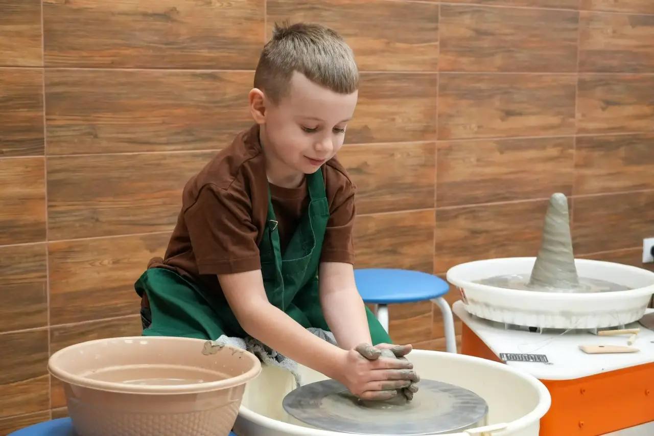 Андрей Миськов: В Новооскольском округе открылся обновлённый Центр искусств и ремёсел Андрей Миськов: В Новооскольском округе открылся обновлённый Центр искусств и ремёсел