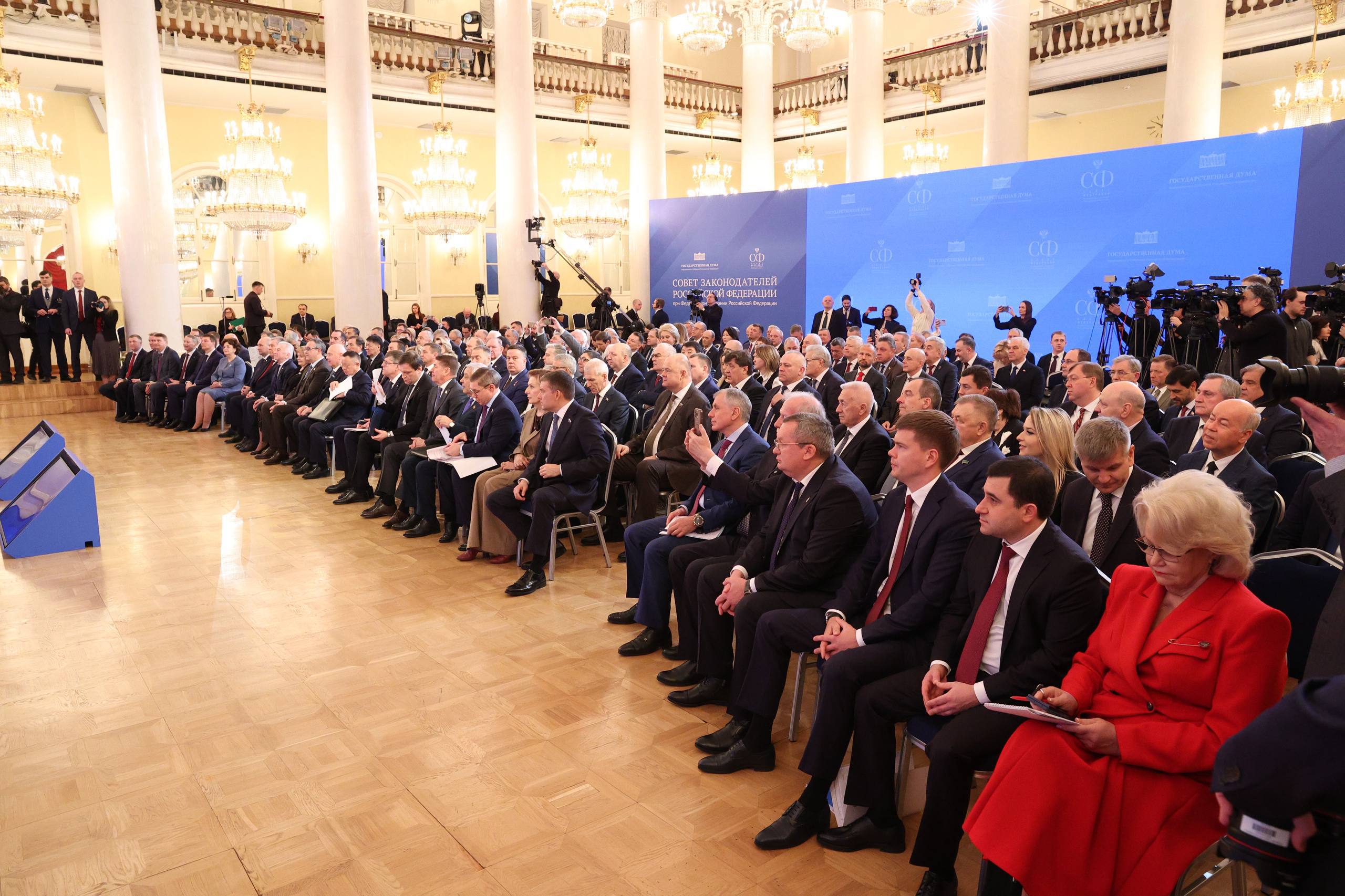 Юрий Клепиков: Ключевой темой сегодняшнего пленарного заседания Совета законодателей Российской Федерации стало обеспечение доступности жилья и развитие жилищной инфраструктуры Юрий Клепиков: Ключевой темой сегодняшнего пленарного заседания Совета законодателей Российской Федерации стало обеспечение доступности жилья и развитие жилищной инфраструктуры