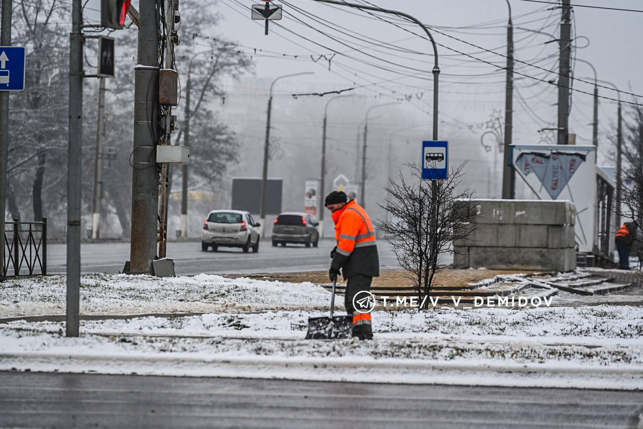 Валентин Демидов: С раннего утра на улицах города 768 человек и 153 единиц техники Валентин Демидов: С раннего утра на улицах города 768 человек и 153 единиц техники