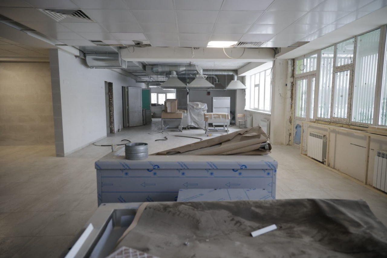 Михаил Лобазнов: Вячеслав Владимирович Гладков проверил ход капитального ремонта нашей школы № 21 Михаил Лобазнов: Вячеслав Владимирович Гладков проверил ход капитального ремонта нашей школы № 21