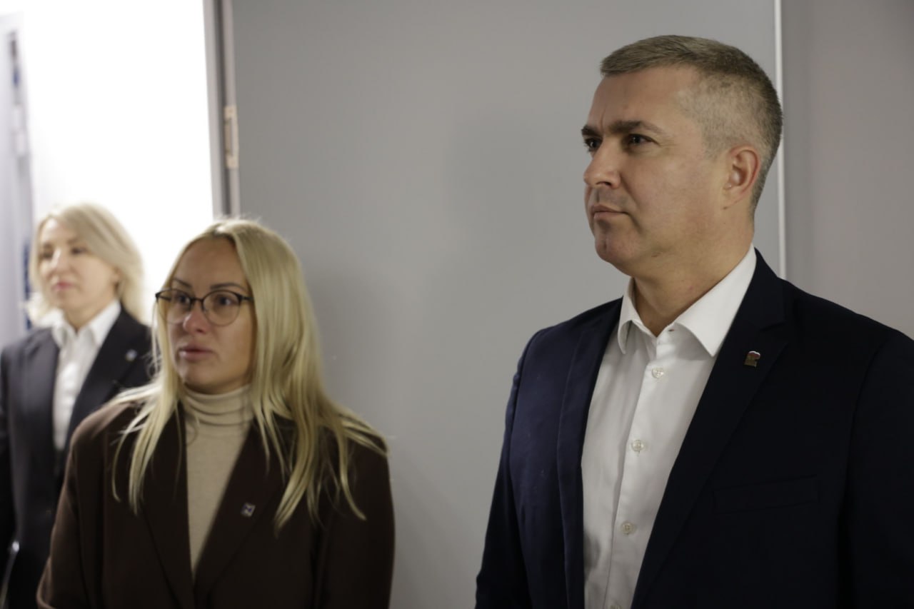 Михаил Лобазнов: В ходе рабочей поездки по Старому Осколу губернатор Вячеслав Гладков посмотрел, как идёт работа по созданию системы развития проекта по непрерывному IT-образованию в наших детских садах и школах Михаил Лобазнов: В ходе рабочей поездки по Старому Осколу губернатор Вячеслав Гладков посмотрел, как идёт работа по созданию системы развития проекта по непрерывному IT-образованию в наших детских садах и школах