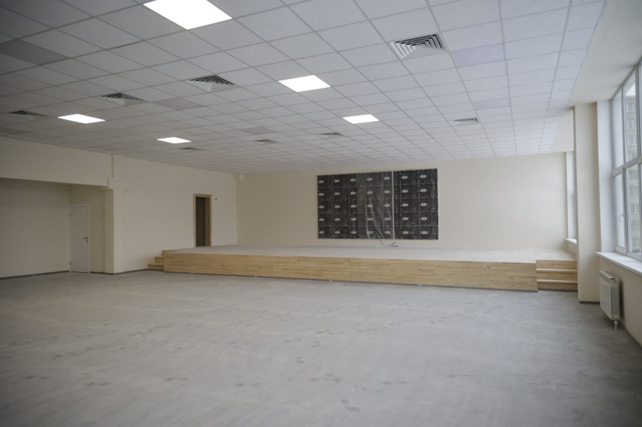 Михаил Лобазнов: Вячеслав Владимирович Гладков проверил ход капитального ремонта нашей школы № 21 Михаил Лобазнов: Вячеслав Владимирович Гладков проверил ход капитального ремонта нашей школы № 21