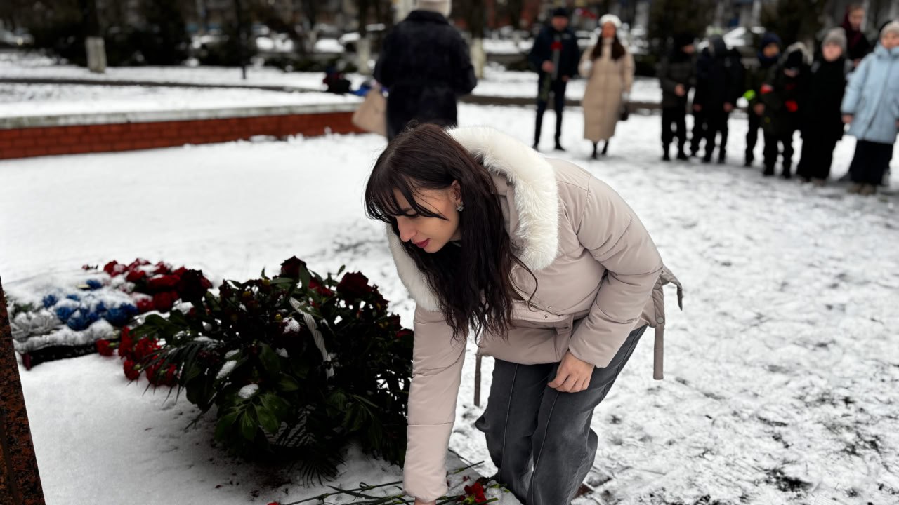 Сегодня, 16 декабря, исполнилось 124 года со дня рождения выдающегося советского военачальника, генерала армии и нашего земляка — Николая Фёдоровича Ватутина Сегодня, 16 декабря, исполнилось 124 года со дня рождения выдающегося советского военачальника, генерала армии и нашего земляка — Николая Фёдоровича Ватутина