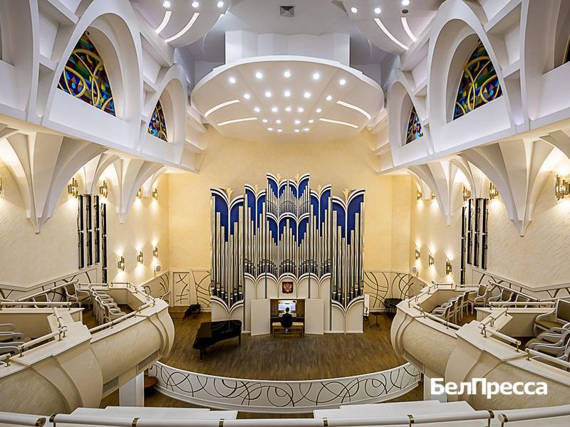 14 лет назад Тимур Халиуллин познакомил белгородцев с органом и его звучанием 14 лет назад Тимур Халиуллин познакомил белгородцев с органом и его звучанием