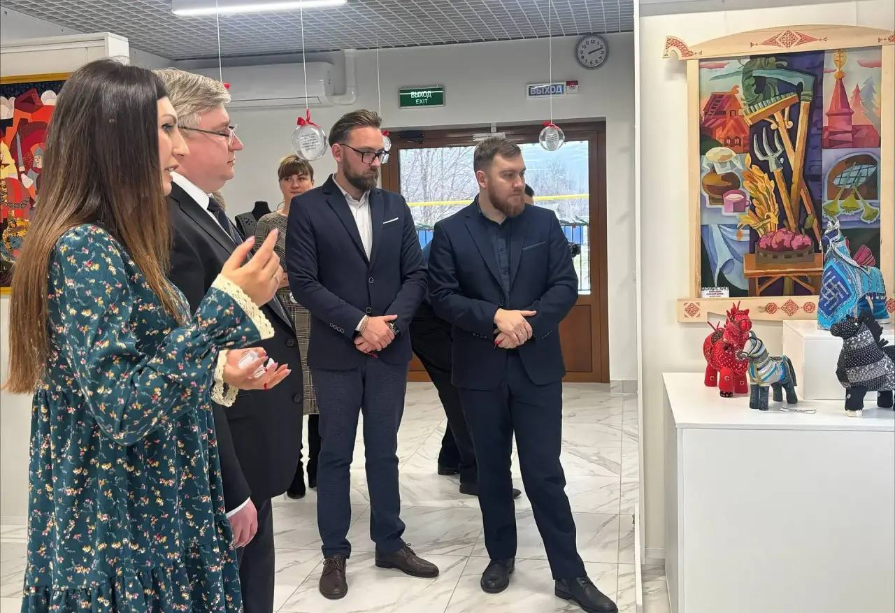 Андрей Миськов: В Новооскольском округе открылся обновлённый Центр искусств и ремёсел Андрей Миськов: В Новооскольском округе открылся обновлённый Центр искусств и ремёсел