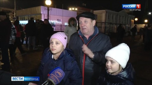 Больше всех, конечно, во время боя с бразильцем Феррейрой за Вадима Немкова переживали дочери Вера и Полина