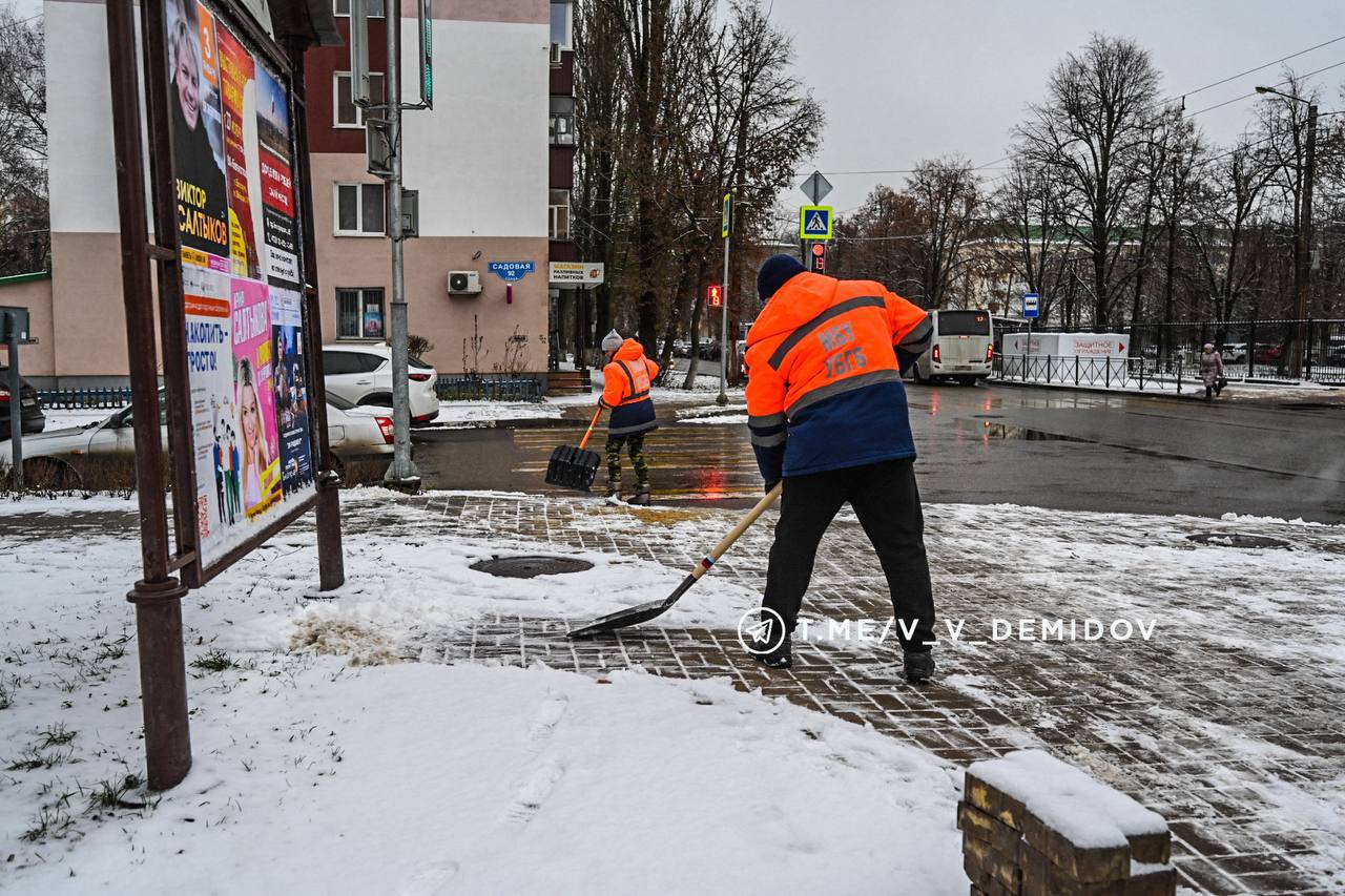 Валентин Демидов: С раннего утра на улицах города 768 человек и 153 единиц техники Валентин Демидов: С раннего утра на улицах города 768 человек и 153 единиц техники