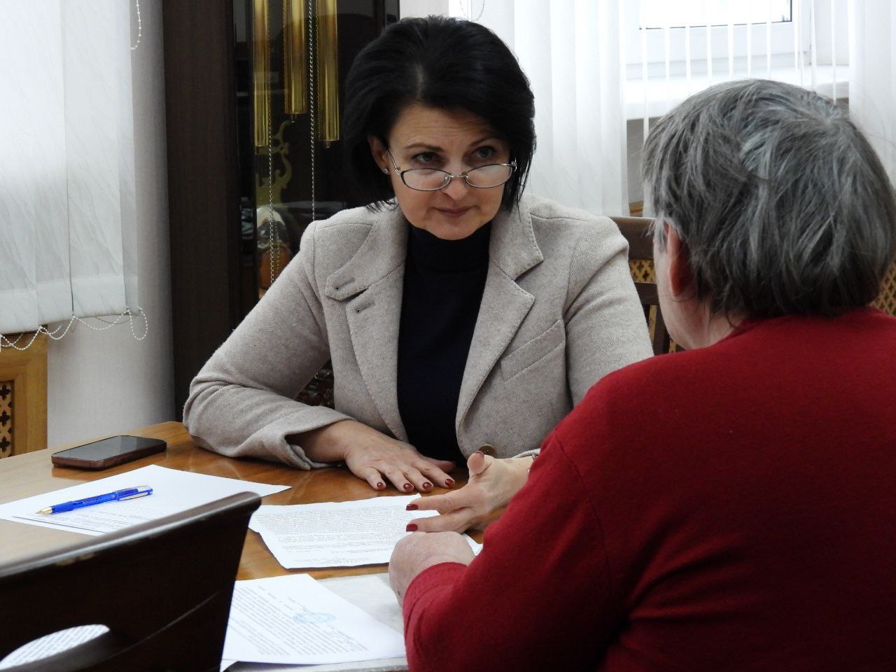 Татьяна Киричкова: На личном приёме граждан ко мне обратились четыре жителя округа с разными вопросами: об определении границ земельного участка, получении социального контракта, юридической помощи и организации новогодних... Татьяна Киричкова: На личном приёме граждан ко мне обратились четыре жителя округа с разными вопросами: об определении границ земельного участка, получении социального контракта, юридической помощи и организации новогодних...