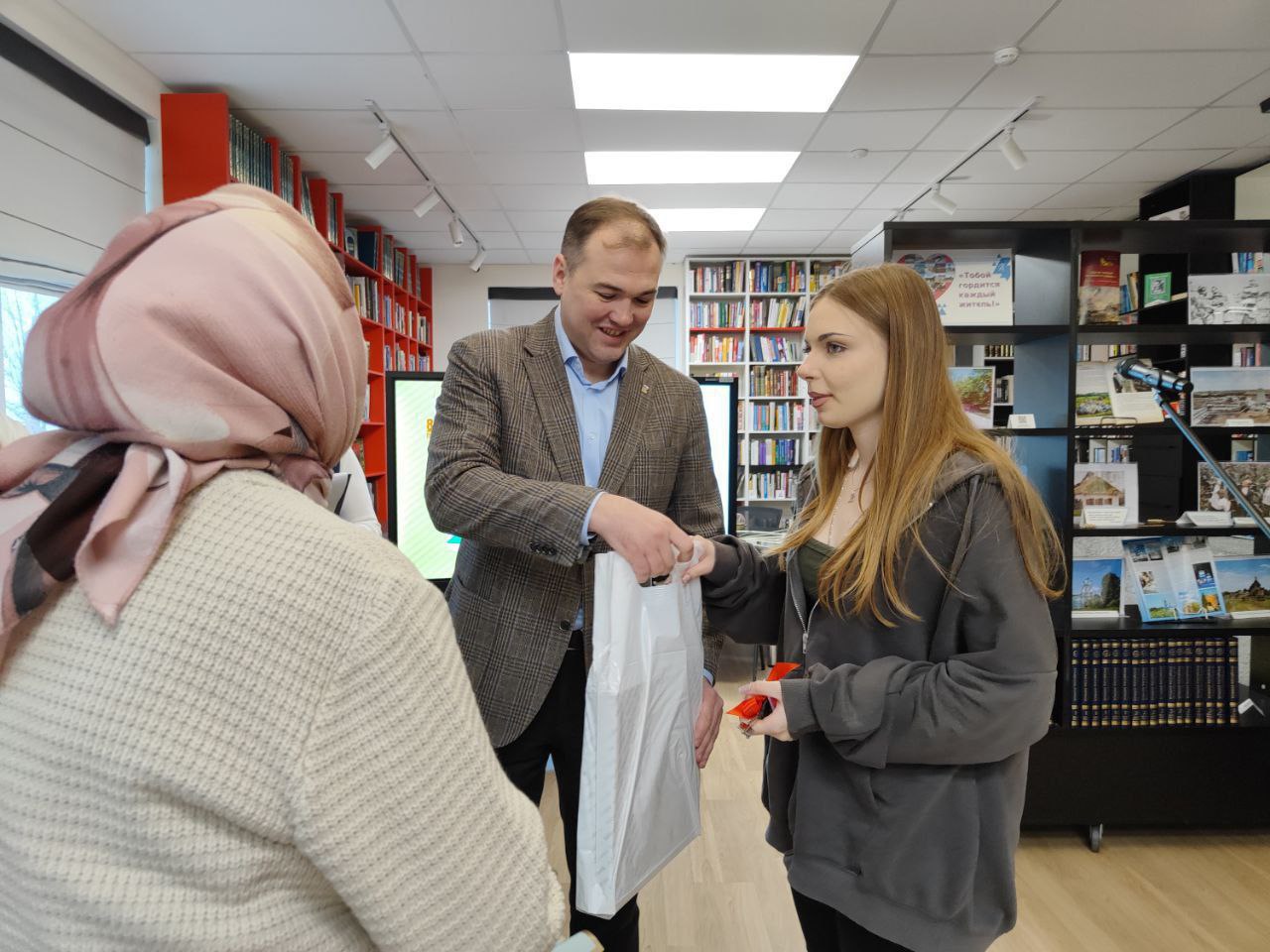 Олег Медведев: В Российской Федерации государство несёт ответственность за поддержку детей-сирот и детей, оставшихся без родительской заботы Олег Медведев: В Российской Федерации государство несёт ответственность за поддержку детей-сирот и детей, оставшихся без родительской заботы