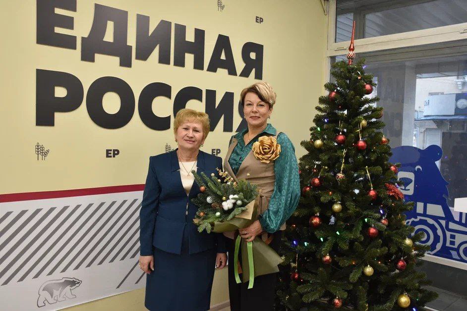 Владимир Переверзев: Белгородские первичные отделения «Единой России» отмечены на федеральном уровне! На заседании Регионального совета были подведены итоги и вручены заслуженные награды Владимир Переверзев: Белгородские первичные отделения «Единой России» отмечены на федеральном уровне! На заседании Регионального совета были подведены итоги и вручены заслуженные награды