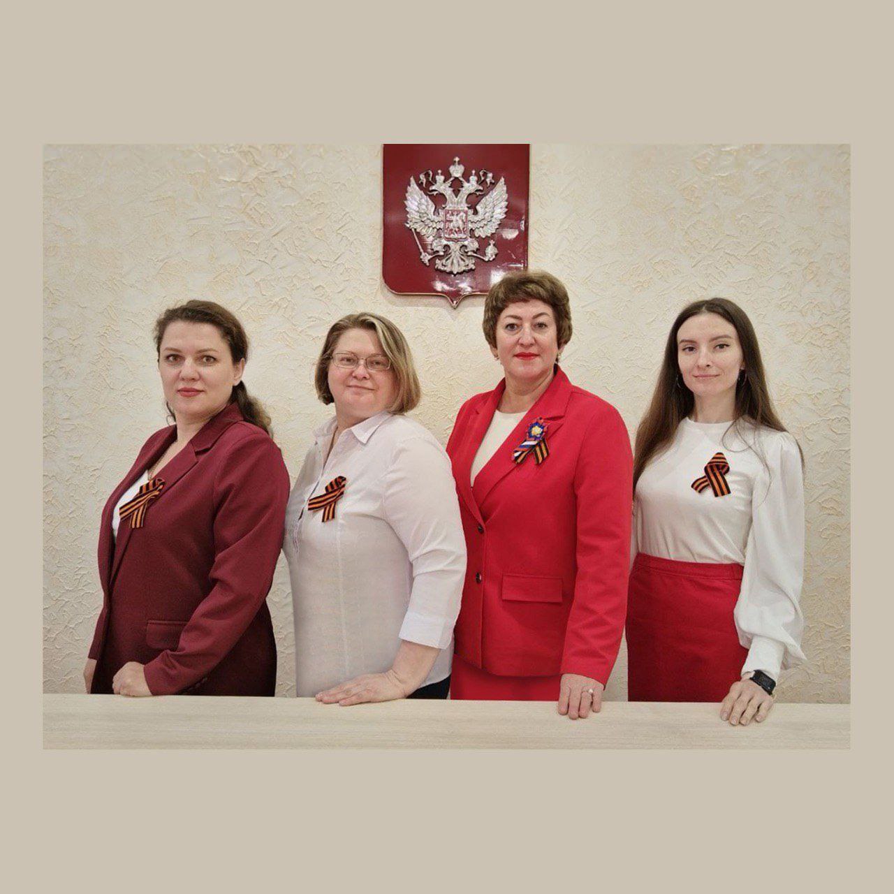 Олег Медведев: Дорогие сотрудники ЗАГС!. От всех жителей Яковлевского муниципального округа, коллектива Совета депутатов и от себя лично поздравляю вас с профессиональным праздником! Ваша работа – гораздо больше, чем просто...