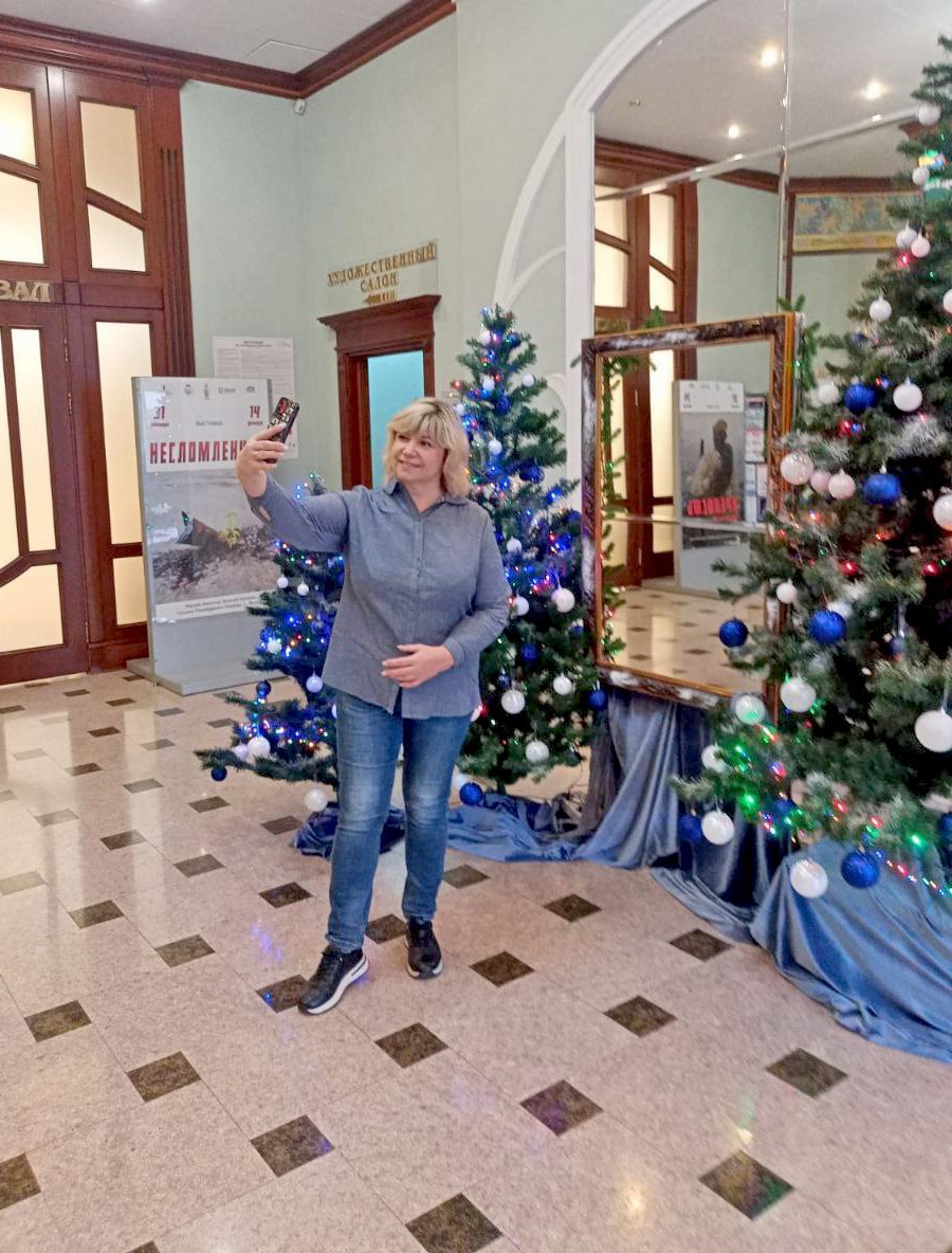 В Белгородском художественном музее открыли праздничную фотозону В Белгородском художественном музее открыли праздничную фотозону