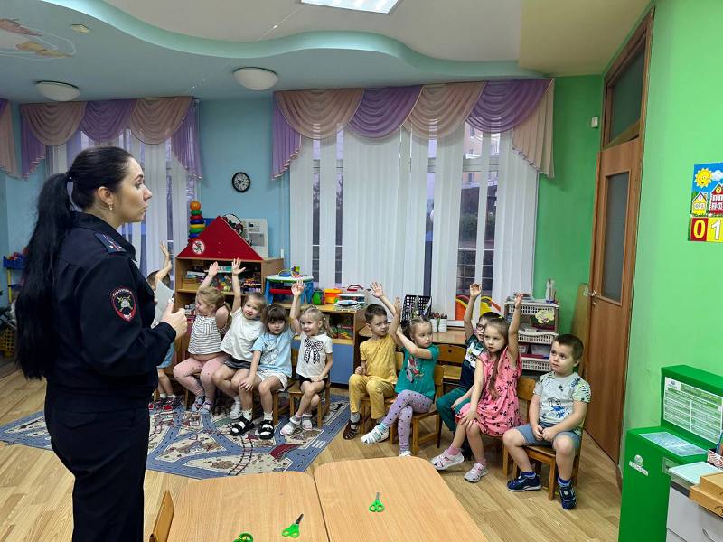 Белгородские автоинспекторы открыли «световозвращающие мастерские» для дошкольников Белгородские автоинспекторы открыли «световозвращающие мастерские» для дошкольников