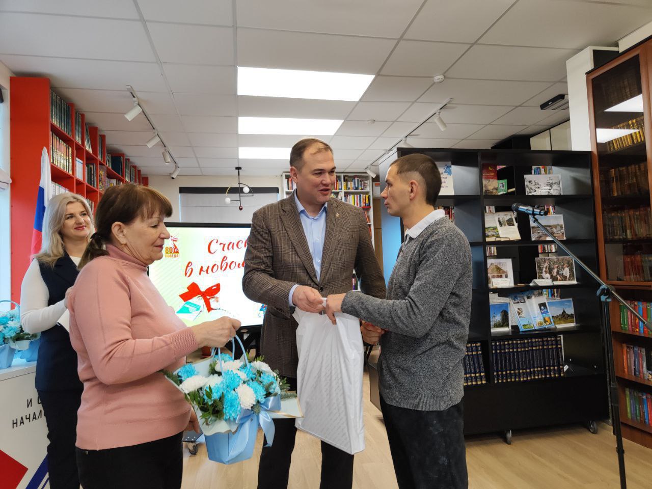 Олег Медведев: В Российской Федерации государство несёт ответственность за поддержку детей-сирот и детей, оставшихся без родительской заботы Олег Медведев: В Российской Федерации государство несёт ответственность за поддержку детей-сирот и детей, оставшихся без родительской заботы