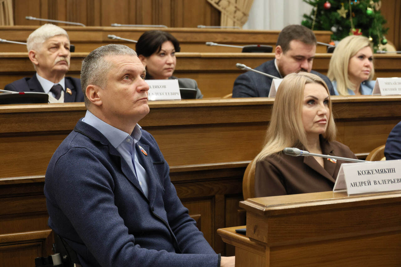 В Белгородской областной Думе ведётся активная подготовка к декабрьскому заседанию В Белгородской областной Думе ведётся активная подготовка к декабрьскому заседанию