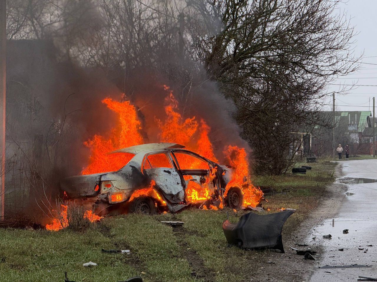 Ещё один дрон атаковал автомобиль во время визита Вячеслава Гладкова в Грайворон Ещё один дрон атаковал автомобиль во время визита Вячеслава Гладкова в Грайворон