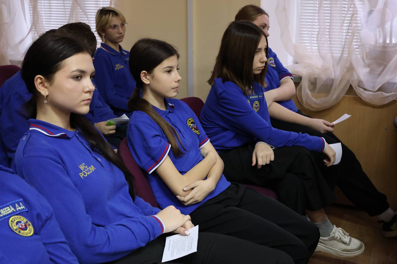 Как выбрать свою дорогу и что значит быть частью команды, которая всегда приходит на помощь? Как выбрать свою дорогу и что значит быть частью команды, которая всегда приходит на помощь?