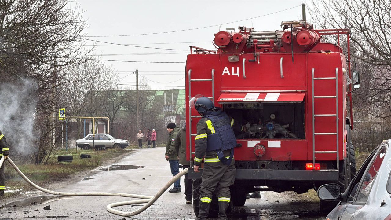 Ещё один дрон атаковал автомобиль во время визита Вячеслава Гладкова в Грайворон Ещё один дрон атаковал автомобиль во время визита Вячеслава Гладкова в Грайворон