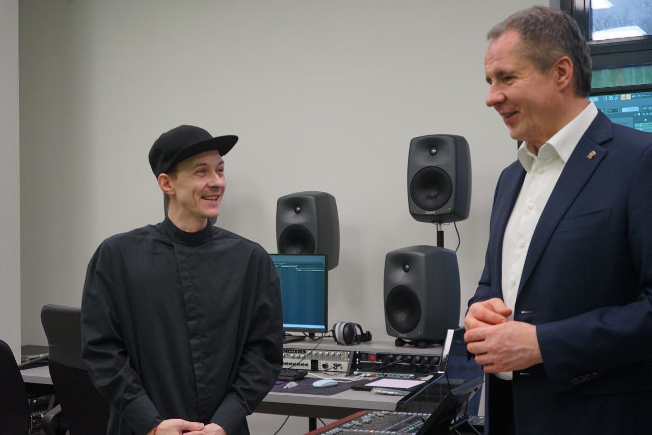 Олег Медведев: Вчера в режиме видеоконференции губернатор Белгородской области Вячеслав Владимирович Гладков с заместителем председателя Правительства России Татьяной Алексеевной Голиковой и министром культуры РФ Ольгой... Олег Медведев: Вчера в режиме видеоконференции губернатор Белгородской области Вячеслав Владимирович Гладков с заместителем председателя Правительства России Татьяной Алексеевной Голиковой и министром культуры РФ Ольгой...