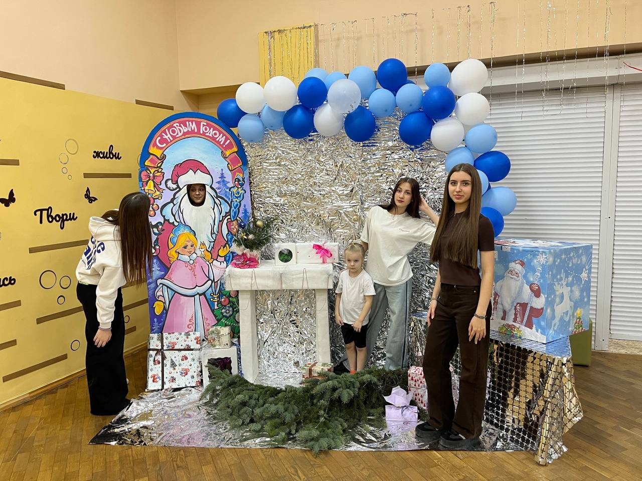 Игорь Щепин: Дорогие мальчишки и девчонки, уважаемые родители! Игорь Щепин: Дорогие мальчишки и девчонки, уважаемые родители!