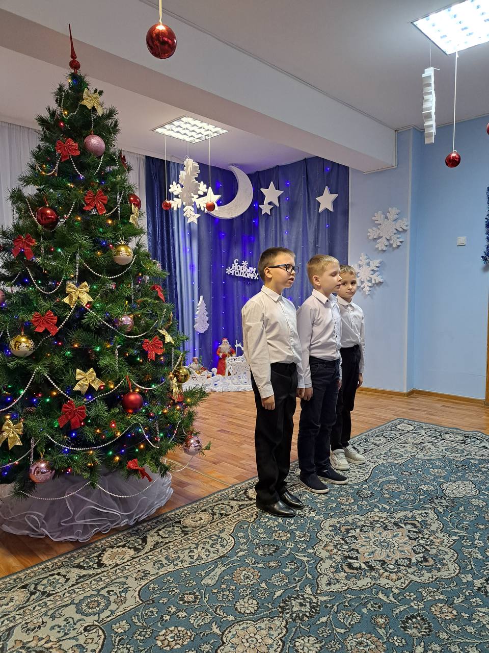 Галина Пятых: Дорогие друзья! Хочется от всего сердца поделиться с вами теплом и новогодним настроением, которые к нам буквально приехали Галина Пятых: Дорогие друзья! Хочется от всего сердца поделиться с вами теплом и новогодним настроением, которые к нам буквально приехали