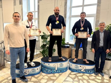 В «Академии плавания» состоялись спортивные соревнования среди участников боевых действий