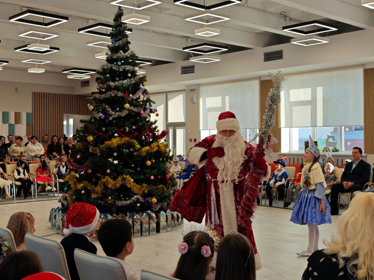 Новогоднее волшебство в Корочанской школе! Новогоднее волшебство в Корочанской школе!