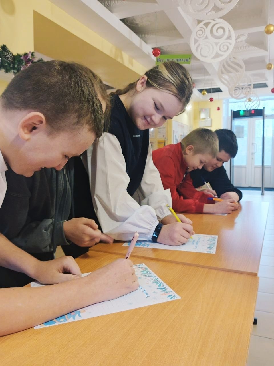 На территории нашего округа продолжает свою работу почта Деда Мороза На территории нашего округа продолжает свою работу почта Деда Мороза