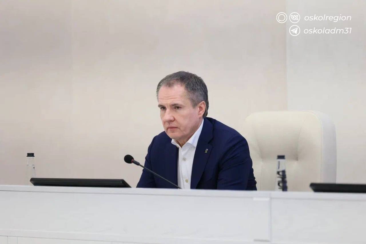 Михаил Лобазнов официально вступил в должность главы Старооскольского округа Михаил Лобазнов официально вступил в должность главы Старооскольского округа