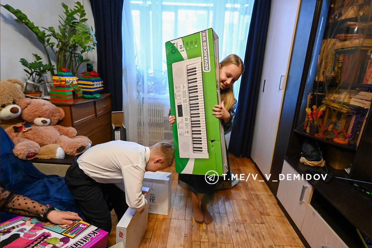 Валентин Демидов: Знаете, лучшая часть подготовки к Новому году — это вот такие моменты! Валентин Демидов: Знаете, лучшая часть подготовки к Новому году — это вот такие моменты!