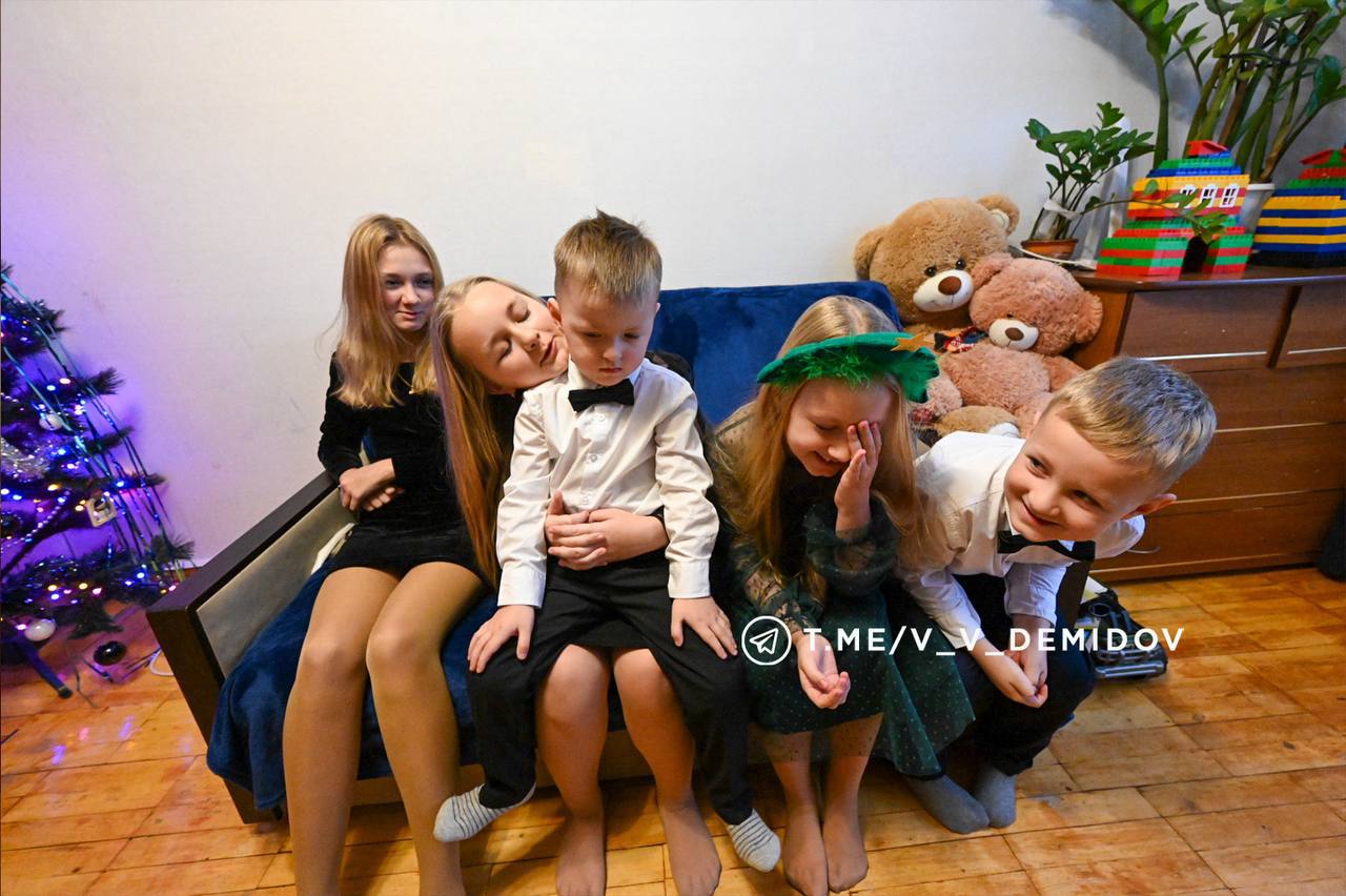 Валентин Демидов: Знаете, лучшая часть подготовки к Новому году — это вот такие моменты! Валентин Демидов: Знаете, лучшая часть подготовки к Новому году — это вот такие моменты!