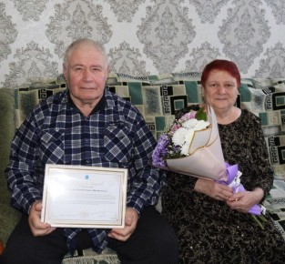 Татьяна Киричкова: Золотая свадьба — одно из самых значимых событий для каждой семьи.Сегодня свою золотую годовщину отмечают Солодовниковы Иван Николаевич и Вера Васильевна