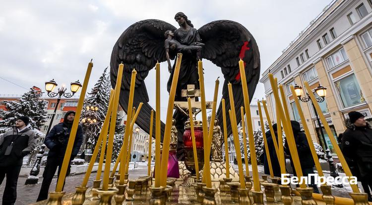 В Белгороде открыли памятник, посвящённый жертвам обстрела 30 декабря 2023 года