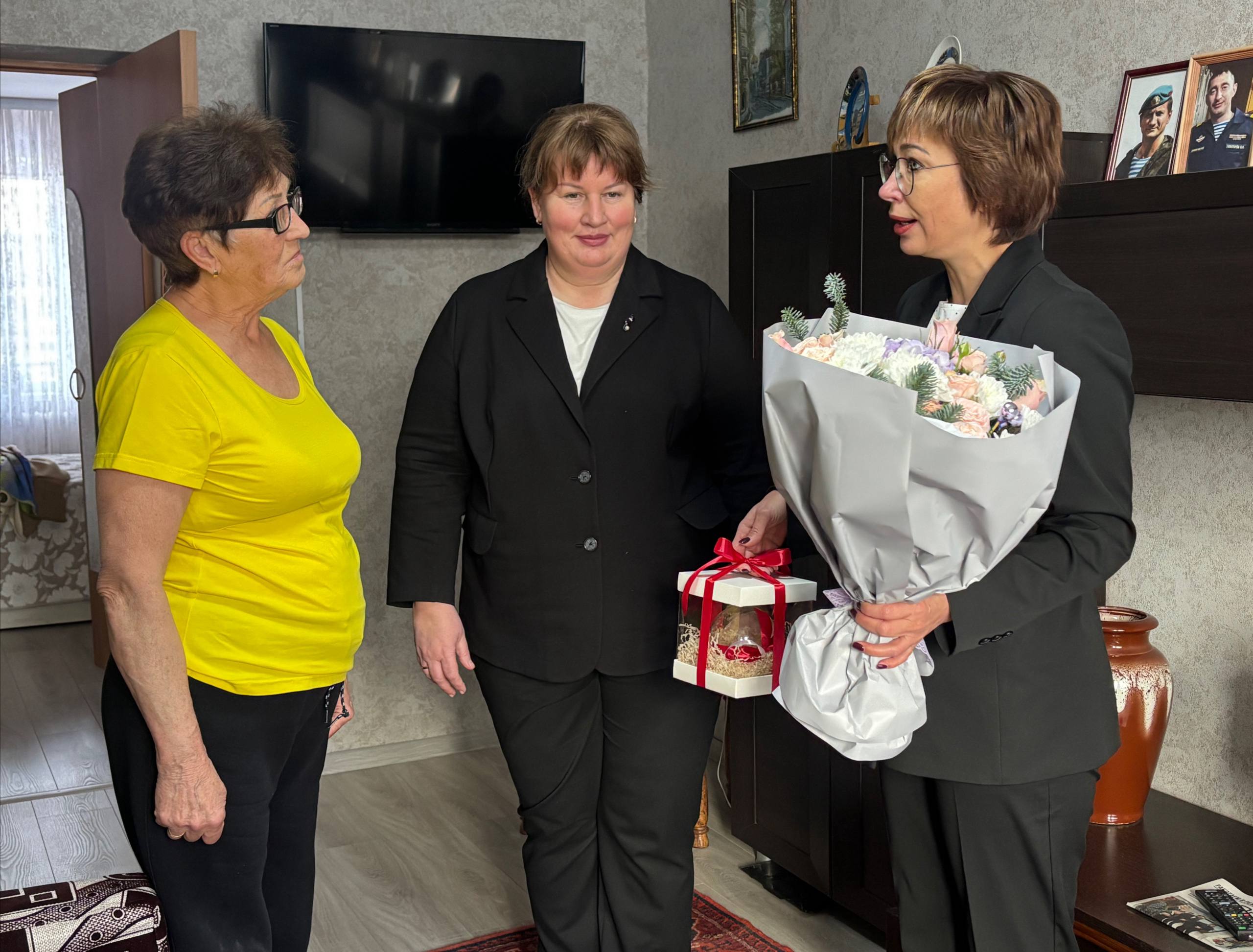 Андрей Миськов: В В преддверии Нового года, времени чудес и добрых надежд, большая новооскольская семья ощущает особую, тёплую атмосферу единения и заботы Андрей Миськов: В В преддверии Нового года, времени чудес и добрых надежд, большая новооскольская семья ощущает особую, тёплую атмосферу единения и заботы