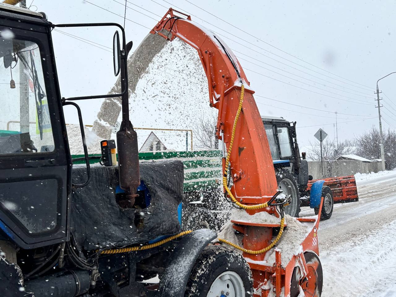 Коммунальные службы муниципалитета активно работают над поддержанием чистоты и безопасности дорожно-уличной сети Коммунальные службы муниципалитета активно работают над поддержанием чистоты и безопасности дорожно-уличной сети