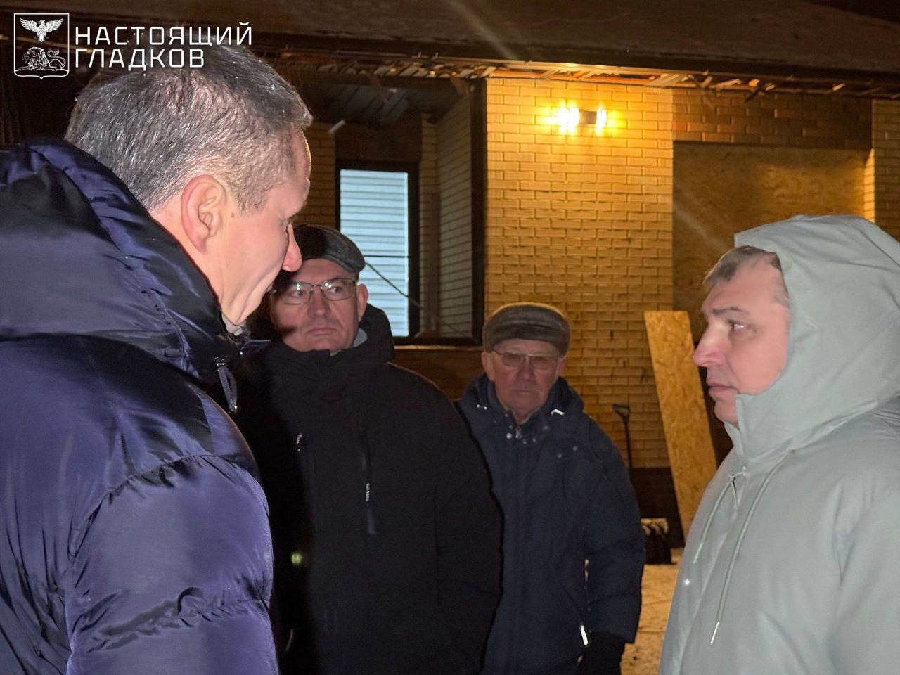 Из-за прилёта снаряда в посёлке Маслова Пристань ранены три мирных жителя Из-за прилёта снаряда в посёлке Маслова Пристань ранены три мирных жителя