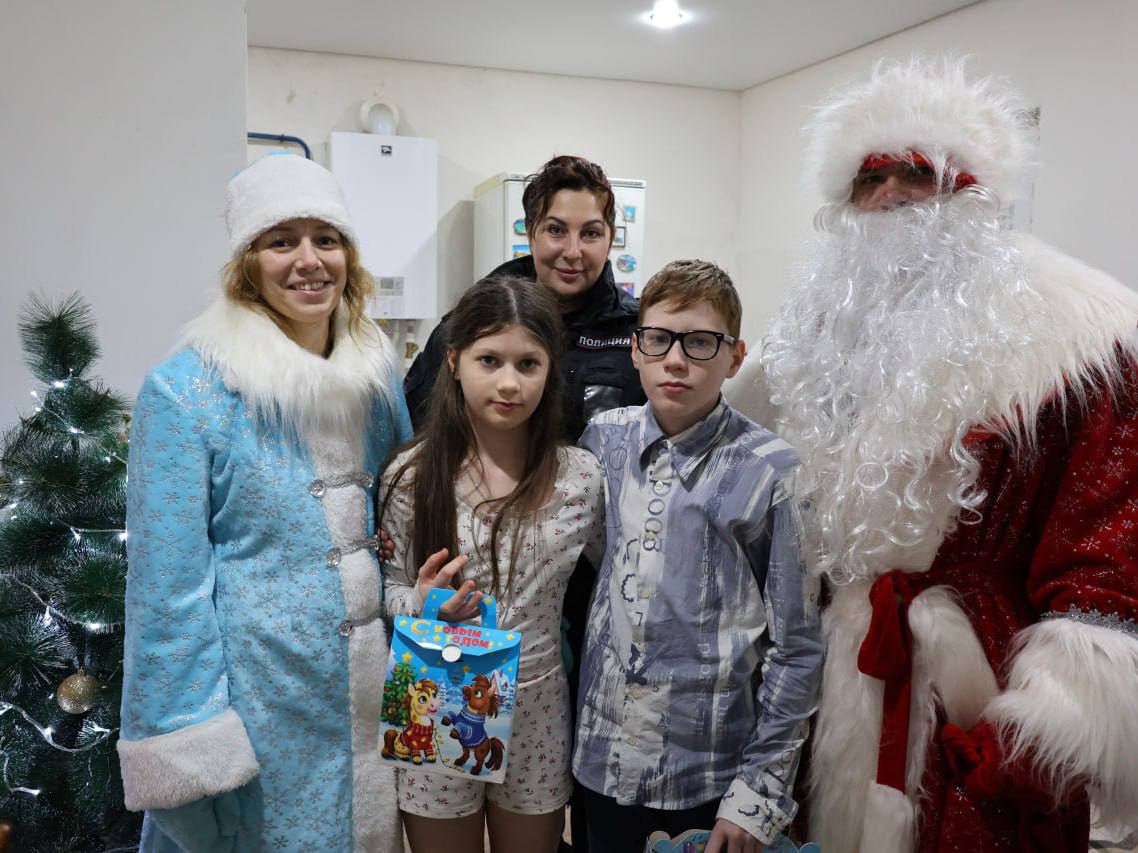 Борисовские полицейские присоединились к благотворительной акции «Полицейский Дед Мороз»