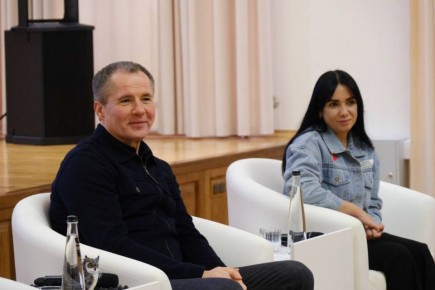 Светлана Халеева: Дорогие друзья!. Наши юные талантливые земляки — Ребрикова Диана, Рыжих Арина, Ходыкина Варвара и Шинкоренко Андрей — добились выдающегося успеха, став победителями и призёрами самого масштабного...