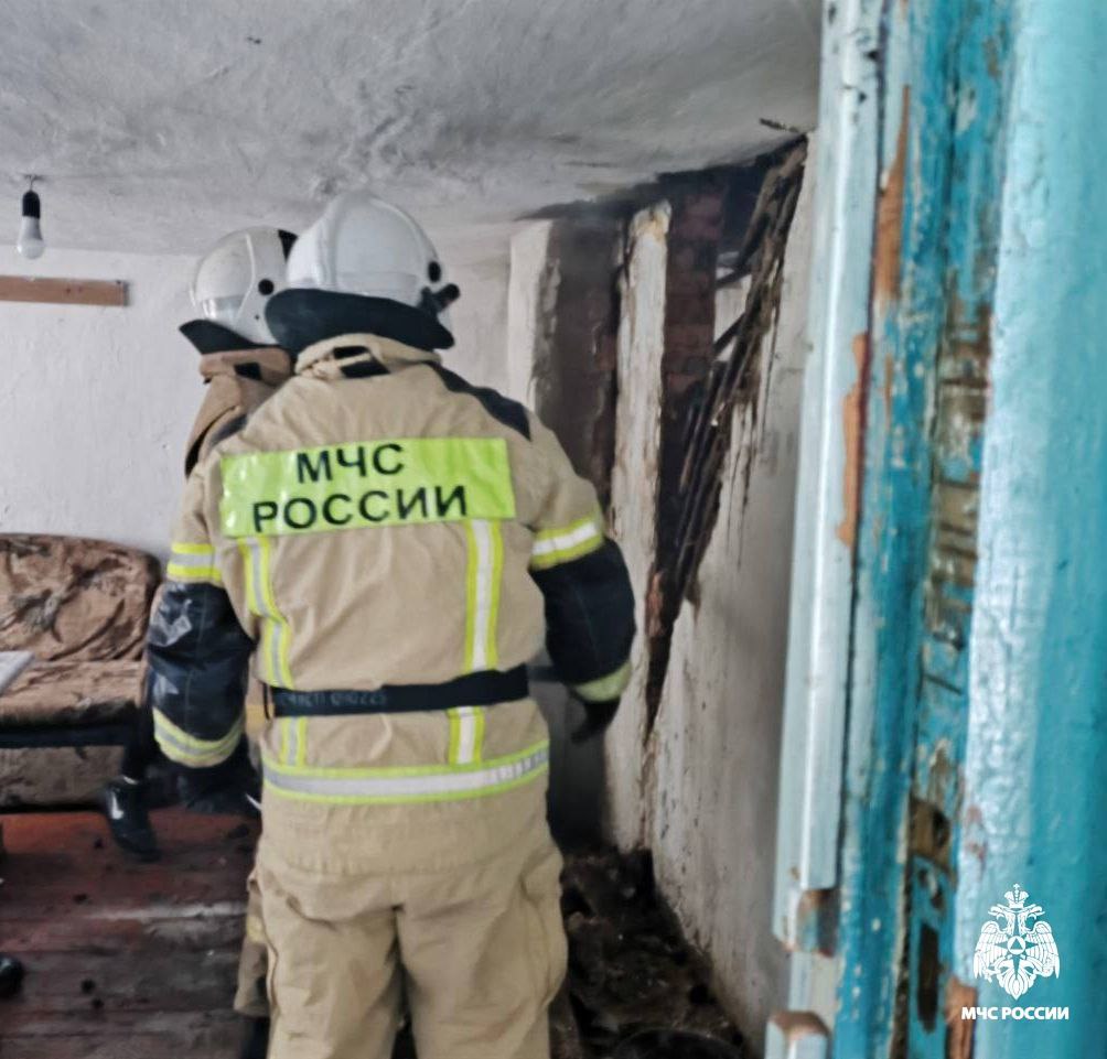 За прошедшие сутки на территории региона зарегистрировано 6 пожаров, 3 из которых произошли в жилых помещениях За прошедшие сутки на территории региона зарегистрировано 6 пожаров, 3 из которых произошли в жилых помещениях