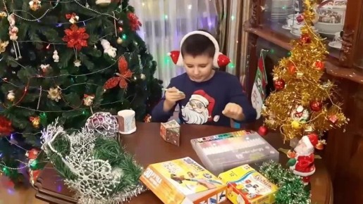 Акция «Новогодние поделки» пополнилась творением юного инспектора безопасности дорожного движения